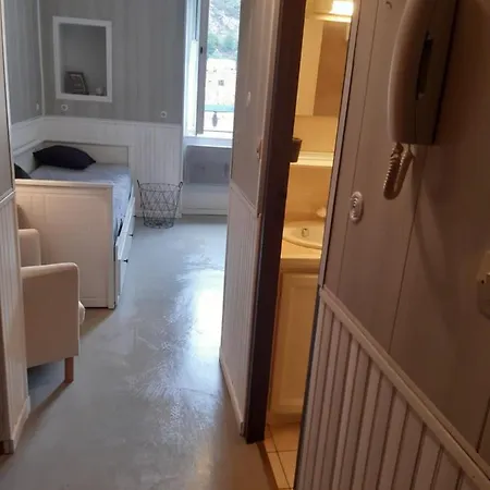 Studio Coeur De Vieille Ville Apartment *